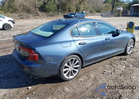 2019 Volvo S60 T5 Momentum z USA, uszkodzony, nr VIN 7JR102FK3KG005973